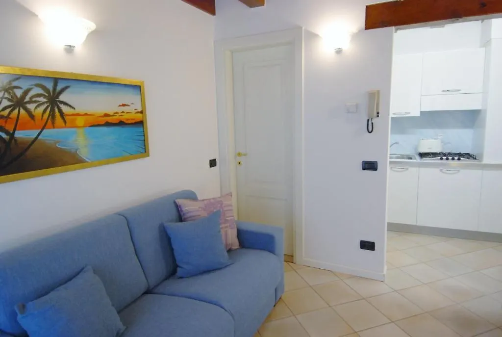 The Flowers Apartments 2 Desenzano del Garda