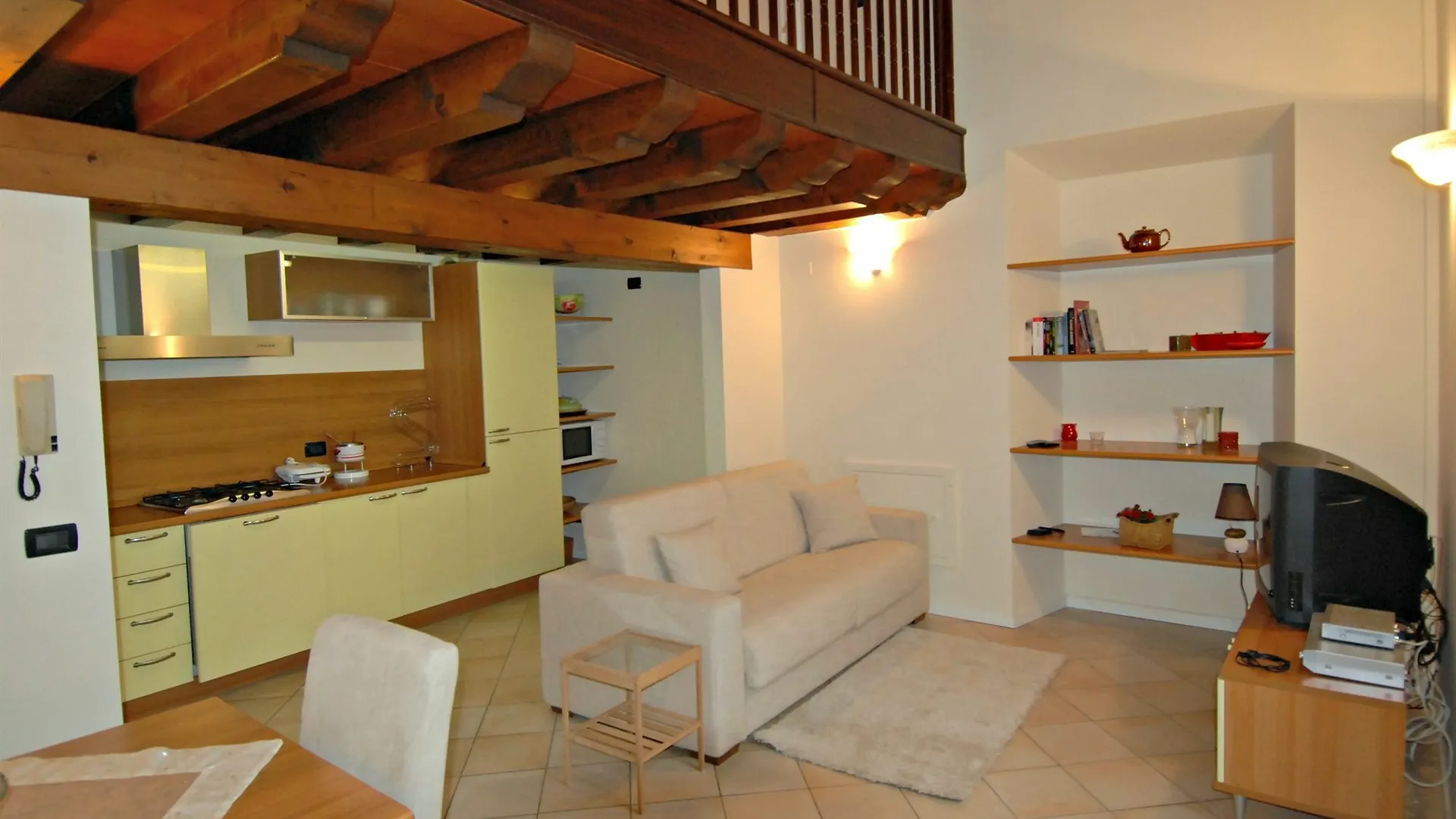 The Flowers Apartments 2 Desenzano del Garda Italy